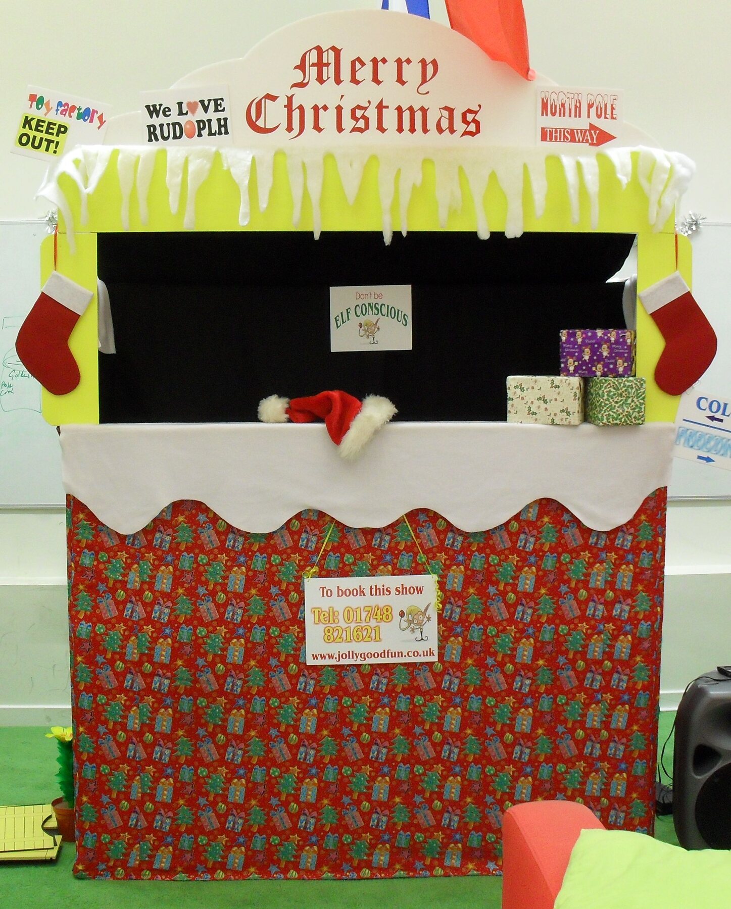 Jolly Good Productions Christmas puppet show photograph 12