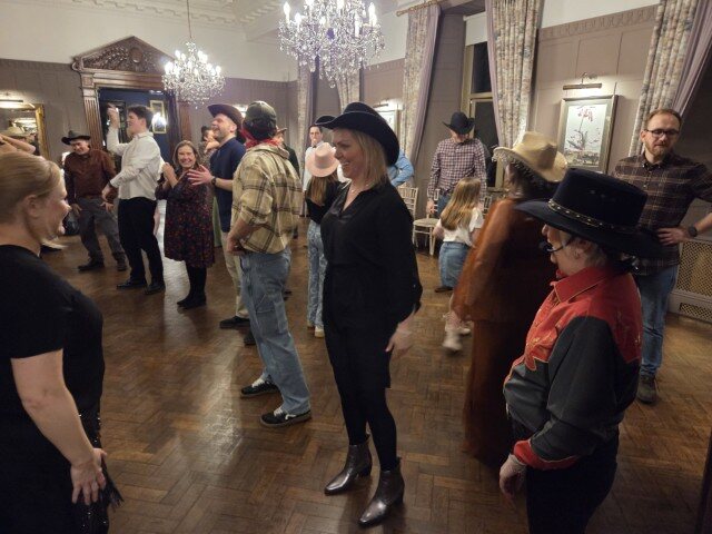 Line dancing entertainment from Jolly Good Productions