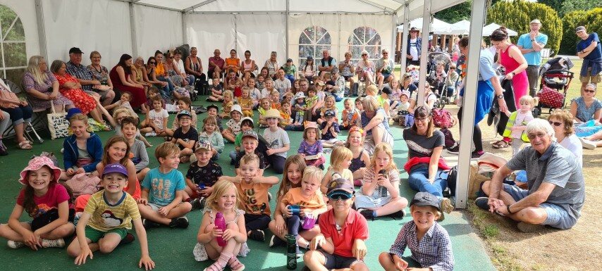 Punch and Judy performance by Ron Wood