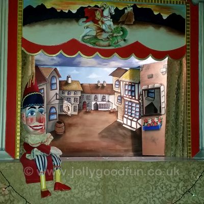 Traditional Punch and Judy show by Jolly Good Productions