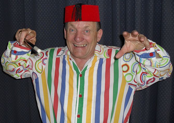 Magic entertainment by Jolly Good Productions