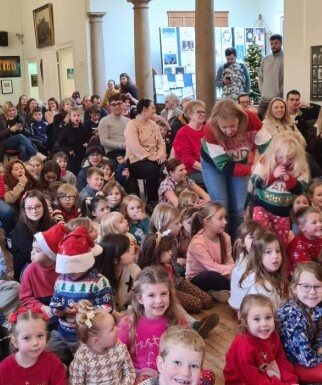 Christmas entertainment by Jolly Good Productions