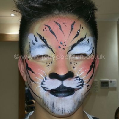 Tiger Face Paint design